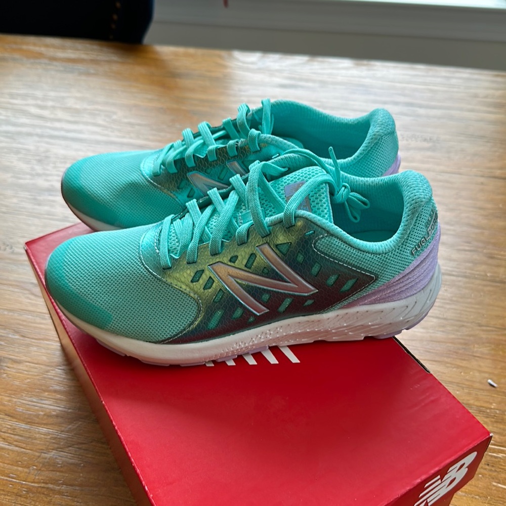 New Balance YPURGTV Urge V2 FuelCore Running Green Purple Size 5.5